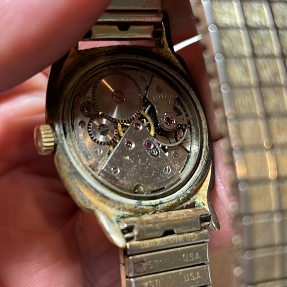 Men’s Watch lot Waltham Timex Pierre Cardin - Picture 7 of 7